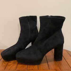 NWOT IMPO STRETCH heeled boots